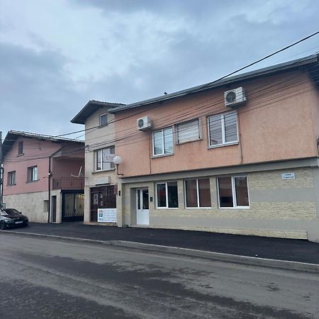 Хотел Елит Kostinbrod ภายนอก รูปภาพ