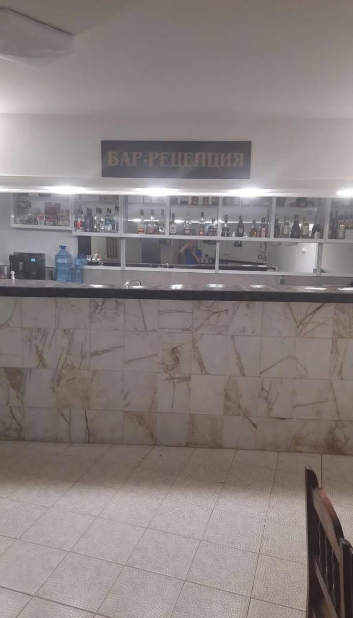 Хотел Елит Kostinbrod ภายนอก รูปภาพ